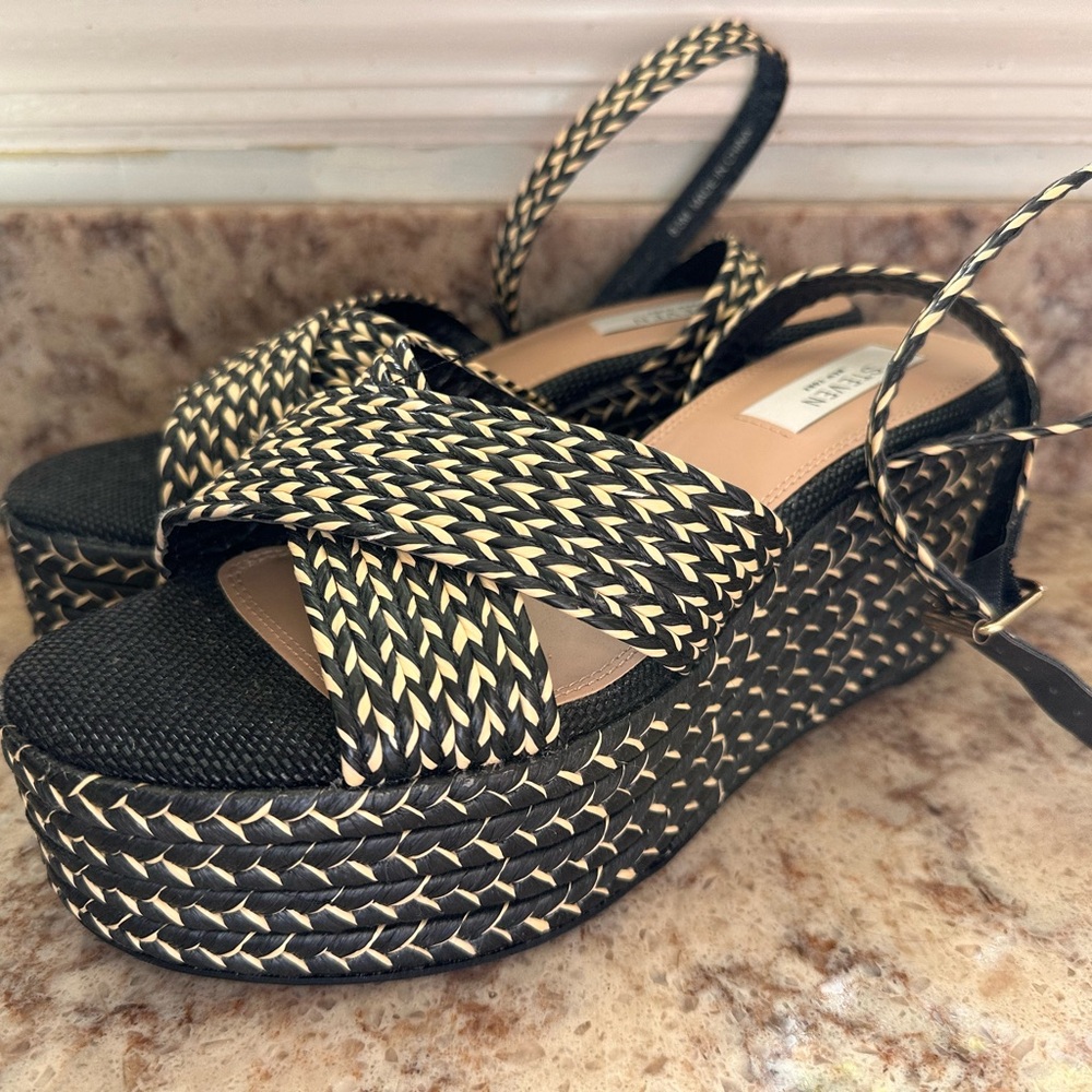 Stylish Black and Cream Woven Platform Sandals- Never Worn